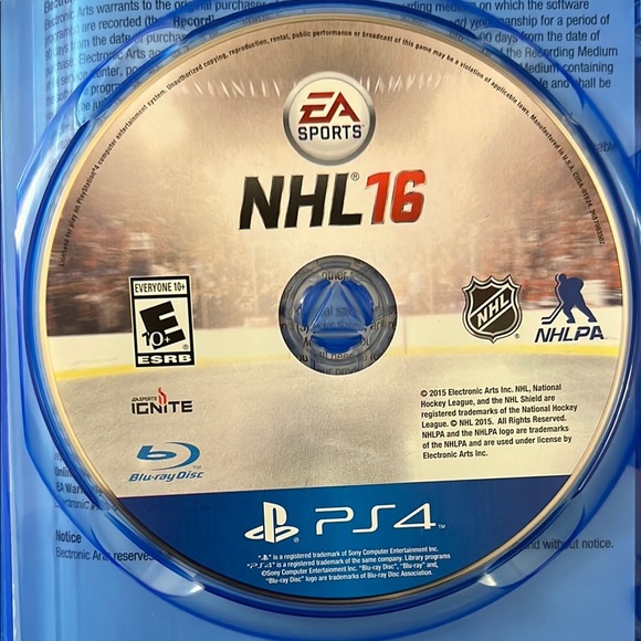 Blue PS4 NHL Video Games Collection - Picture 2 of 5